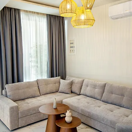 Apartahotel Avento Lux 4*