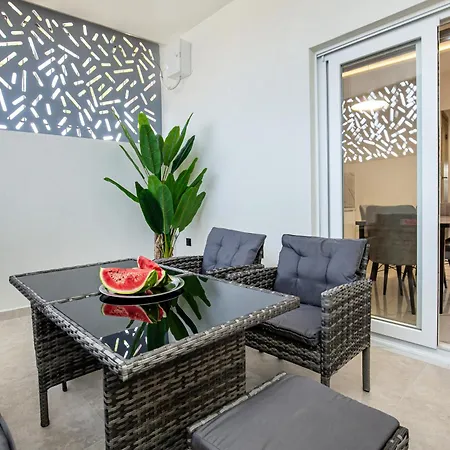 Apartahotel Avento Lux Potos