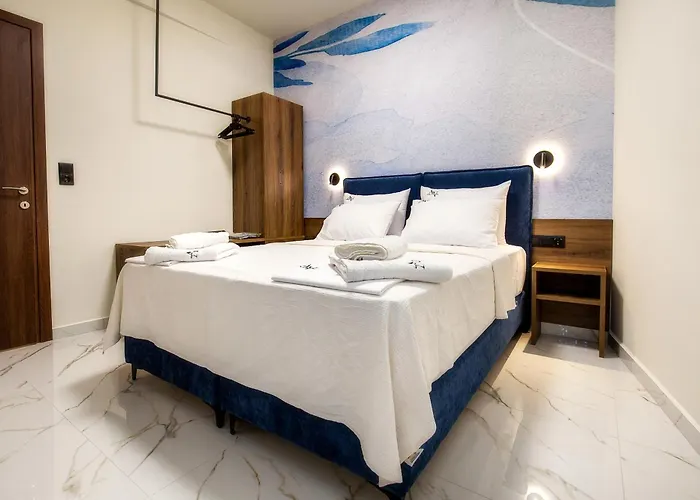Avento Lux 4*