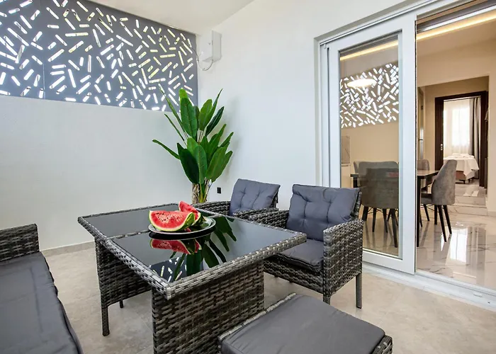 Aparthotel Avento Lux Potos