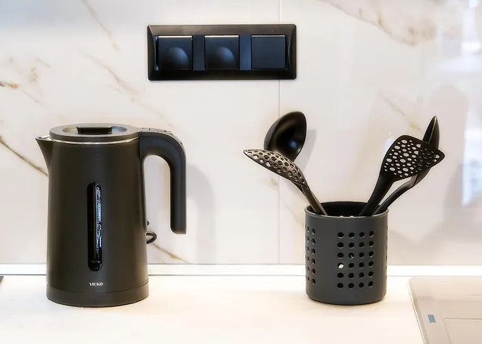 Avento Lux Aparthotel